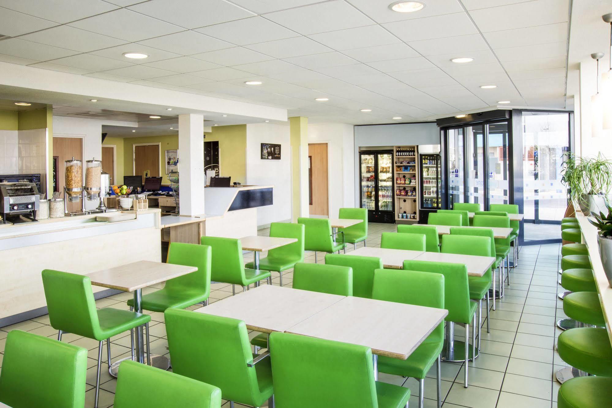 Ibis Budget Portsmouth Exterior foto
